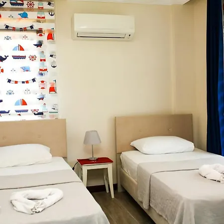 Luxury 5 Minutes From Scenic Town Center And River Villa